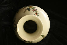 Load image into Gallery viewer, Chinese Porcelain Vase, Yongzheng 雍正-era  (1722–1735) (Qing Dynasty)

