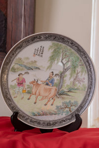 Hand-Painted Porcelain Plate by Wang Longfu (王隆夫)